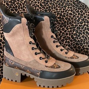 Louis Vuitton Laureate Platform Desert Boot
